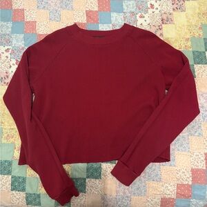 Long sleeve burgundy cropped sweater